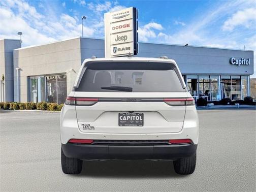 2024 Jeep Grand Cherokee Altitude