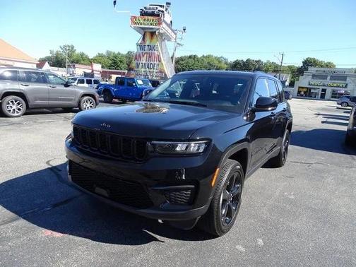 2025 Jeep Grand Cherokee Altitude
