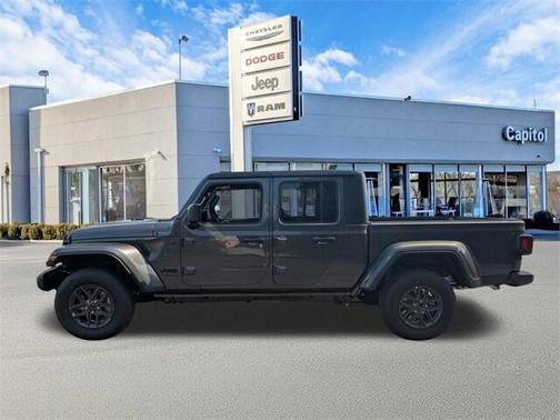 2025 Jeep Gladiator Sport S