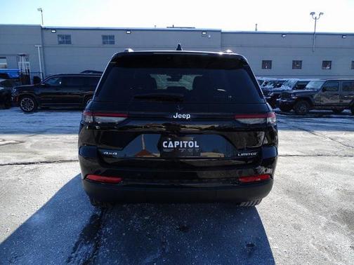 2025 Jeep Grand Cherokee Altitude