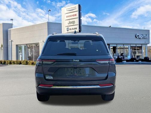 Baltic Gray Metallic Clearcoat 2023 Jeep Grand Cherokee 4xe Base
