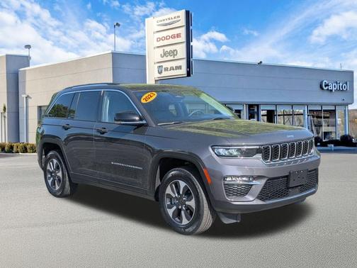 Baltic Gray Metallic Clearcoat 2023 Jeep Grand Cherokee 4xe Base