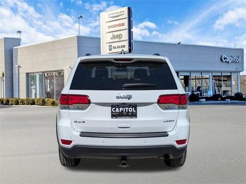 2021 Jeep Grand Cherokee Laredo