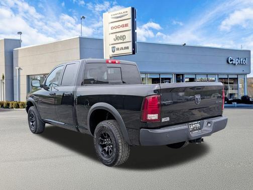 Diamond Black Crystal Pearlcoat 2022 RAM 1500 Classic Warlock Quad Cab 4x4 6'4' Box