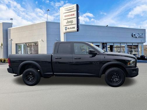 Diamond Black Crystal Pearlcoat 2022 RAM 1500 Classic Warlock Quad Cab 4x4 6'4' Box
