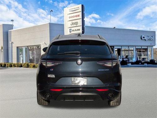 2024 Alfa Romeo Stelvio Veloce AWD