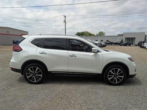 2020 Nissan Rogue SL