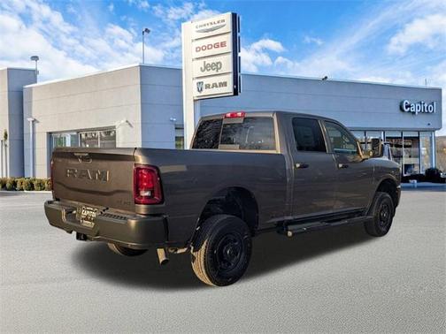 2026 RAM 2500 Tradesman Crew Cab 4x4 6'4' Box