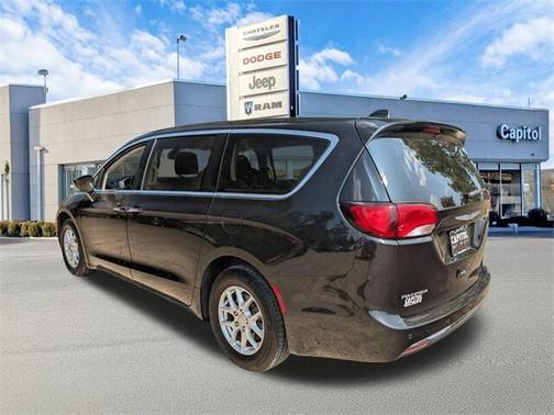 2020 Chrysler Pacifica Touring