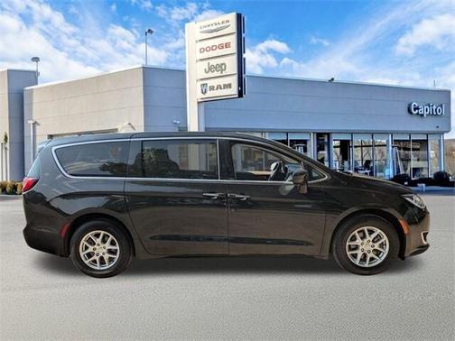 2020 Chrysler Pacifica Touring