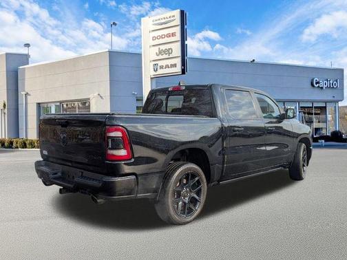 Diamond Black Crystal Pearlcoat 2023 RAM 1500 Laramie