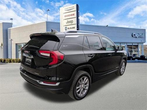 2024 GMC Terrain SLT