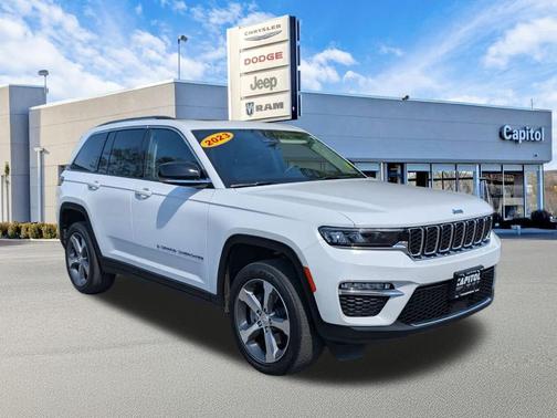 Bright White Clearcoat 2023 Jeep Grand Cherokee 4xe Base