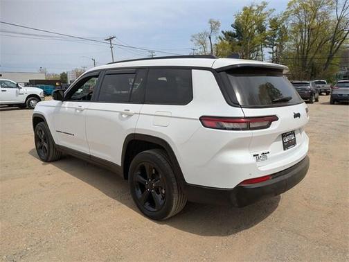 2022 Jeep Grand Cherokee L Altitude