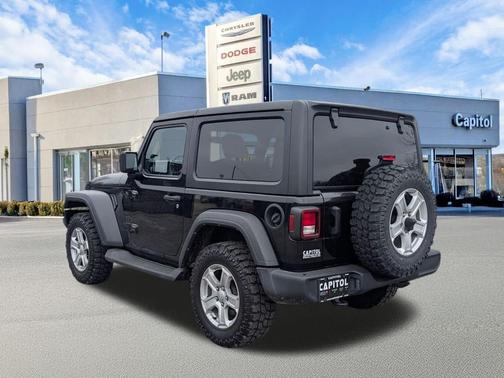 Black Clearcoat 2022 Jeep Wrangler Sport S