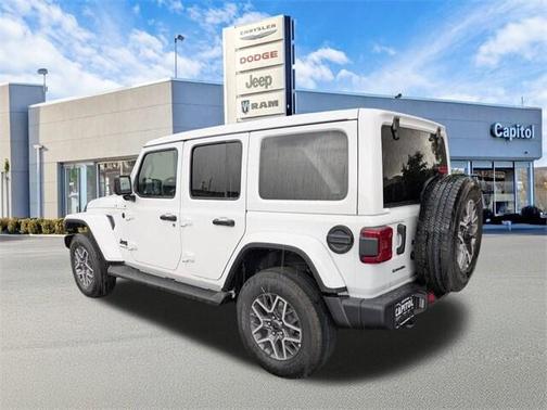 2025 Jeep Wrangler 4-Door Sahara 4x4