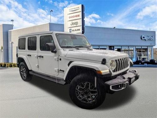 2025 Jeep Wrangler 4-Door Sahara 4x4