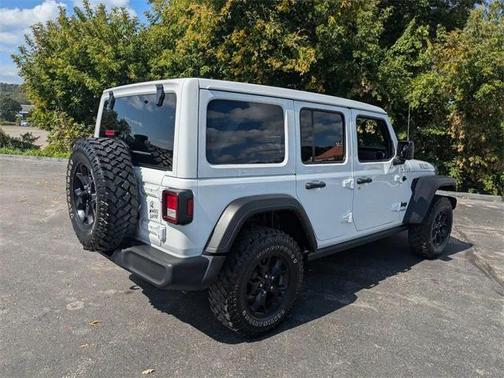 2022 Jeep Wrangler Willys