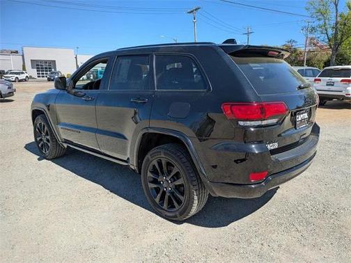 2022 Jeep Grand Cherokee Laredo