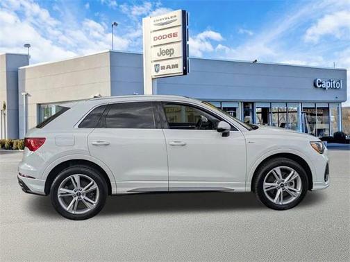 2022 Audi Q3 45 S line Premium