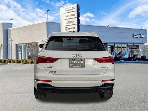 2022 Audi Q3 45 S line Premium