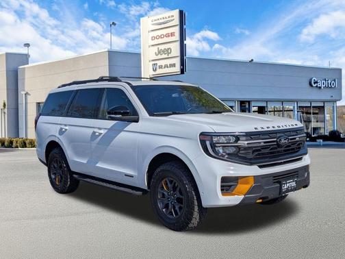 Oxford White 2025 Ford Expedition Tremor