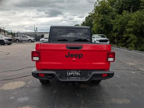 2025 Jeep Gladiator Sport S