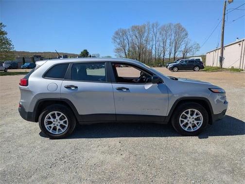 2014 Jeep Cherokee Sport