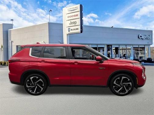 2023 Mitsubishi Outlander PHEV SE S-AWC