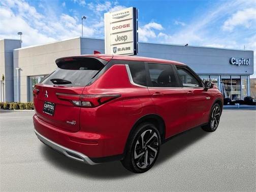 2023 Mitsubishi Outlander PHEV SE S-AWC