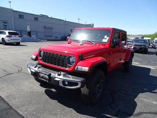 2025 Jeep Gladiator Sport S