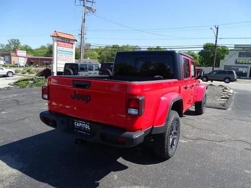 2025 Jeep Gladiator Sport S