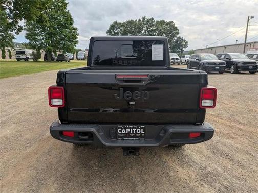 2023 Jeep Gladiator Sport S