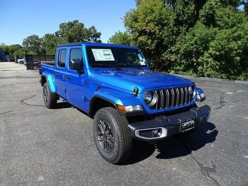 2025 Jeep Gladiator Sport S