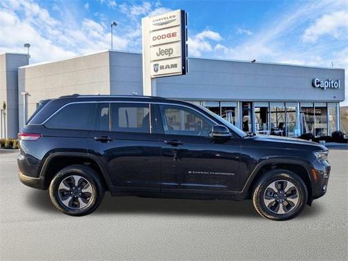 2022 Jeep Grand Cherokee 4xe Base