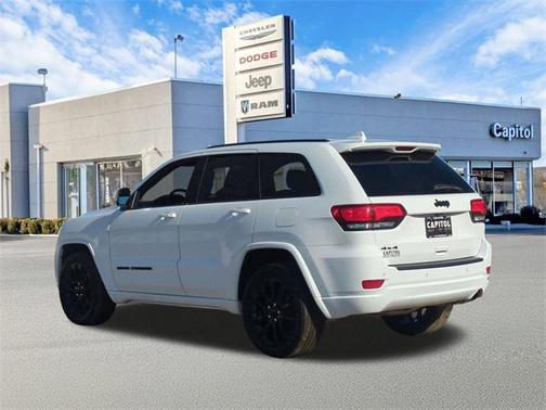 2021 Jeep Grand Cherokee Laredo