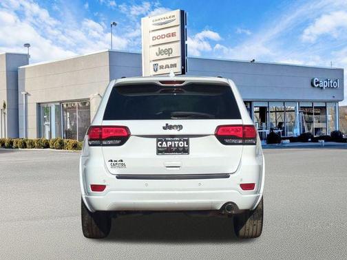 2021 Jeep Grand Cherokee Laredo