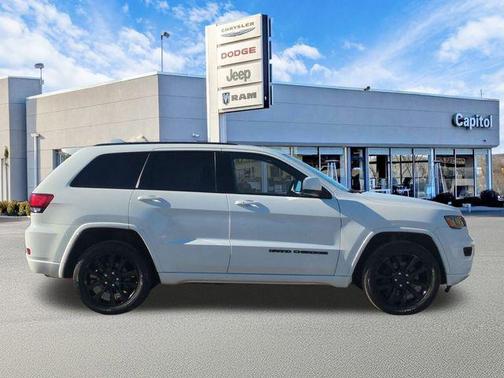 2021 Jeep Grand Cherokee Laredo