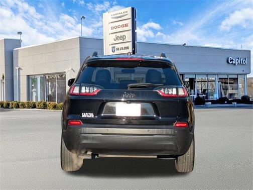 2023 Jeep Cherokee Altitude