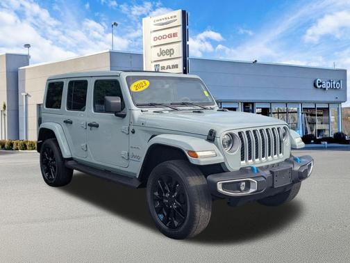 Earl Clearcoat 2023 Jeep Wrangler 4xe Sahara