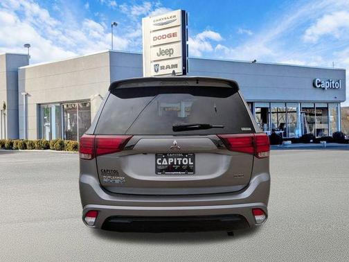 2021 Mitsubishi Outlander PHEV LE