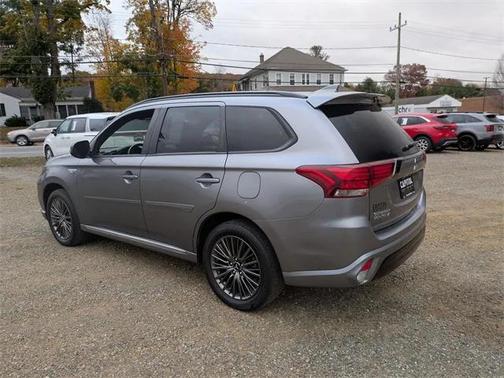 2021 Mitsubishi Outlander PHEV LE