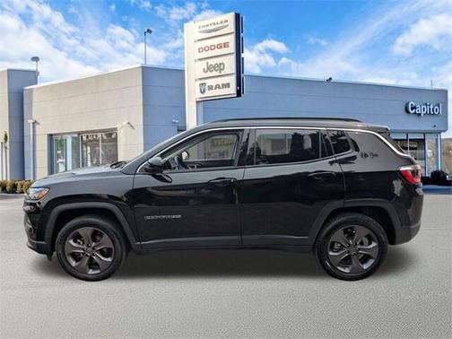 2022 Jeep Compass Latitude Lux