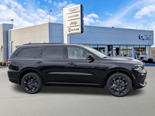DB Black Clearcoat 2026 Dodge Durango GT Plus