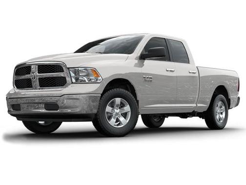 Bright Silver Metallic Clearcoat 2014 RAM 1500 Big Horn