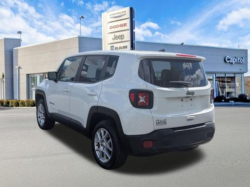 Alpine White Clearcoat 2023 Jeep Renegade Latitude