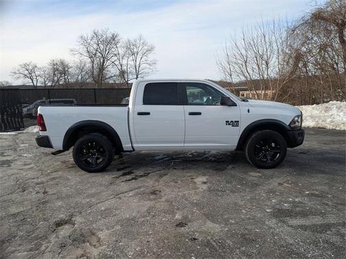 2024 RAM 1500 Classic Warlock Crew Cab 4x4 5'7' Box