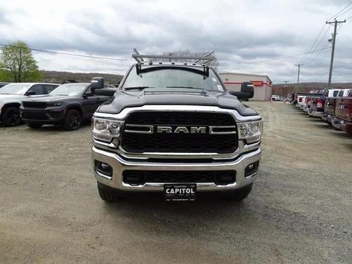 2024 RAM 2500 Tradesman Regular Cab 4x4 8' Box