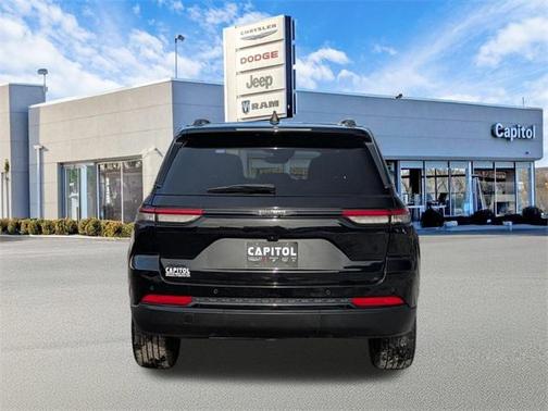 2023 Jeep Grand Cherokee Altitude