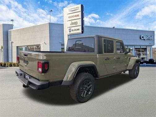 2025 Jeep Gladiator Sport S